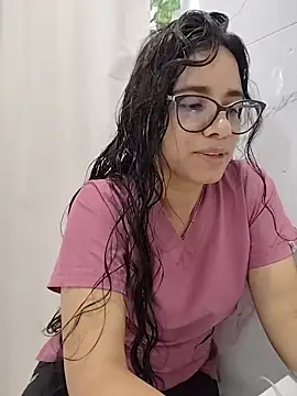 Snapshot of alanahot94 chatting on July 27, 4:36 pm alanahot94 online show from July 27, 4:36 pm