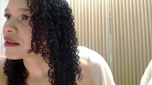 Snapshot of Jazlin_Sg chatting on June 19, 1:37 pm Jazlin Sg online show from June 19, 1:37 pm