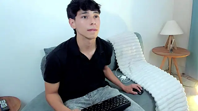 jacob colliins online show from June 1, 3:52 am