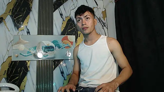 Snapshot of CAT_LOVE1 chatting on July 1, 1:18 am CAT LOVE1 online show from July 1, 1:18 am