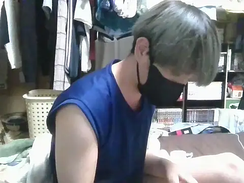 Snapshot of kazupan22 chatting on June 1, 12:40 pm kazupan22 online show from June 1, 12:40 pm