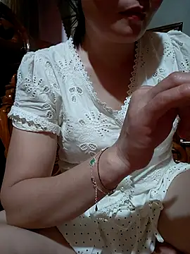 Snapshot of -Trici- chatting on July 29, 12:03 pm -Trici- online show from July 29, 12:03 pm