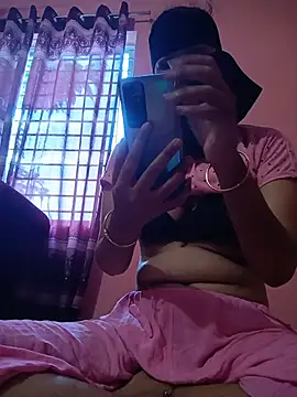 Nilpori2 online show from June 4, 2:39 am