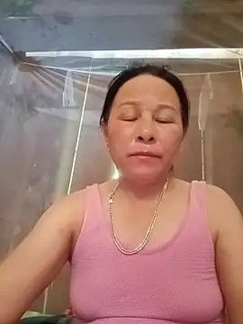 Snapshot of girl_cute69 chatting on May 26, 9:27 am girl cute69 online show from May 26, 9:27 am