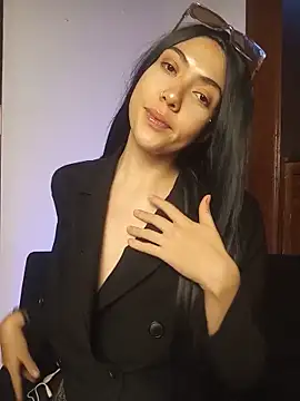 Snapshot of Agnes_cox chatting on June 3, 10:59 pm Agnes cox online show from June 3, 10:59 pm