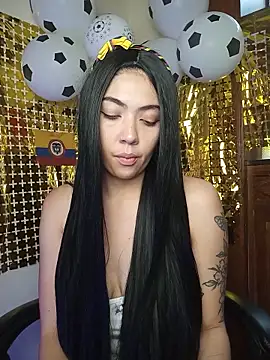 Snapshot of Agnes_cox chatting on June 15, 8:22 pm Agnes cox online show from June 15, 8:22 pm