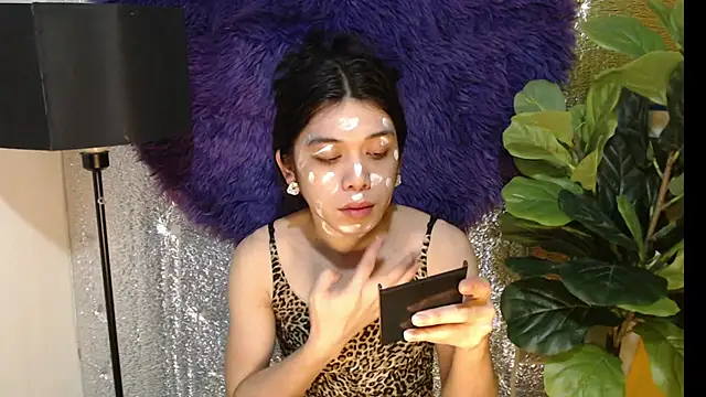 Snapshot of RoseAmarie chatting on May 31, 12:34 pm RoseAmarie online show from May 31, 12:34 pm