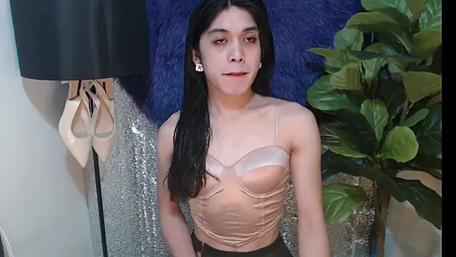 Snapshot of RoseAmarie chatting on June 3, 2:33 pm RoseAmarie online show from June 3, 2:33 pm