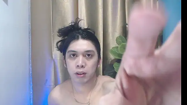 Snapshot of RoseAmarie chatting on July 25, 11:41 am RoseAmarie online show from July 25, 11:41 am