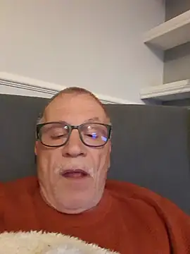 Snapshot of NextAct92 chatting on June 10, 8:52 pm NextAct92 online show from June 10, 8:52 pm