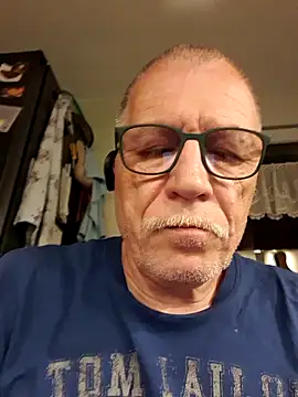 Snapshot of NextAct92 chatting on June 22, 2:13 am NextAct92 online show from June 22, 2:13 am