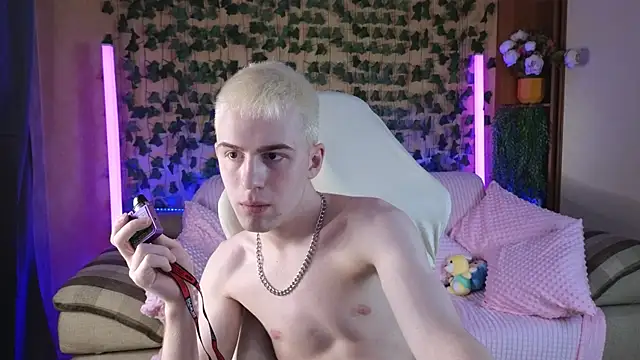 Tommy CrashXXX online show from May 31, 4:58 pm