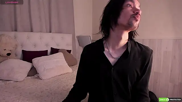 CalvinChapman online show from July 15, 3:12 am