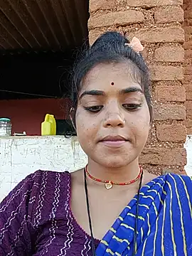Snapshot of Mahi_Love0143 chatting on August 1, 12:04 pm Mahi Love0143 online show from August 1, 12:04 pm