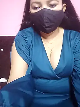 Snapshot of Cute-Sweety chatting on May 26, 8:32 am Cute-Sweety online show from May 26, 8:32 am