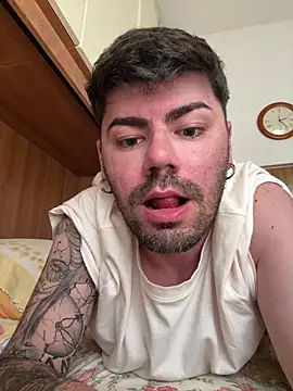 Snapshot of Sfondami_lano chatting on May 10, 12:21 pm Sfondami lano online show from May 10, 12:21 pm