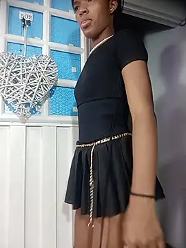Liss Love1 online show from June 18, 12:00 am