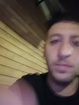 Snapshot of VincentZe99 chatting on May 28, 8:06 pm VincentZe99 online show from May 28, 8:06 pm
