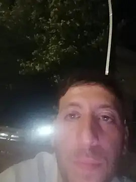 Snapshot of VincentZe99 chatting on June 7, 10:57 pm VincentZe99 online show from June 7, 10:57 pm