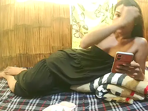 Sexy UncutTrans online show from June 3, 11:13 am