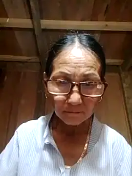 Snapshot of Magy-006 chatting on May 27, 5:15 am Magy-006 online show from May 27, 5:15 am