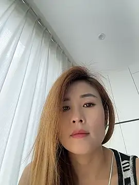 Snapshot of okgirl_23 chatting on June 11, 4:21 am okgirl 23 online show from June 11, 4:21 am