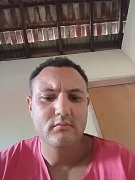 Snapshot of Helio0 chatting on July 31, 12:04 pm Helio0 online show from July 31, 12:04 pm