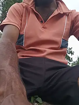 Snapshot of nilu_5633 chatting on July 17, 12:45 pm nilu 5633 online show from July 17, 12:45 pm
