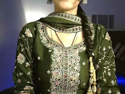 Snapshot of Moksha_ chatting on June 21, 12:52 pm Moksha online show from June 21, 12:52 pm
