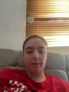 Snapshot of LexiXXoo chatting on June 4, 8:31 am LexiXXoo online show from June 4, 8:31 am