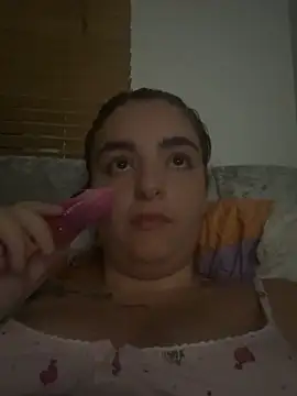 Snapshot of LexiXXoo chatting on June 20, 9:50 pm LexiXXoo online show from June 20, 9:50 pm