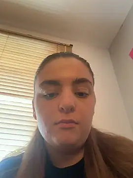 Snapshot of LexiXXoo chatting on June 25, 11:37 am LexiXXoo online show from June 25, 11:37 am