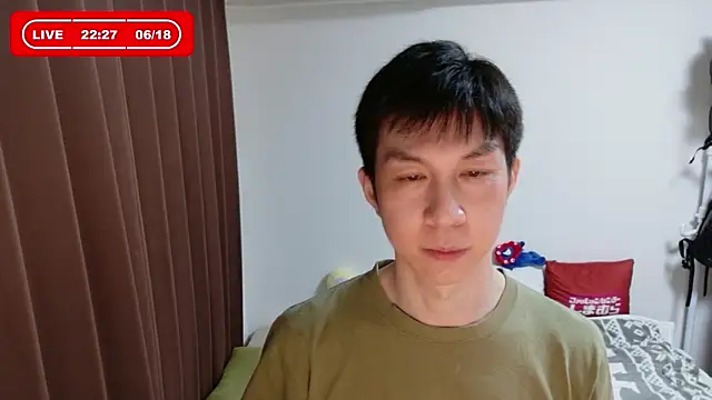 Snapshot of kazukota20 chatting on June 18, 1:26 pm kazukota20 online show from June 18, 1:26 pm