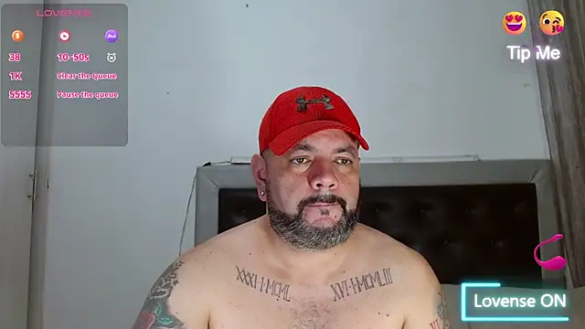 Snapshot of perverseveteranmanxxx chatting on June 20, 4:04 am perverseveteranmanxxx online show from June 20, 4:04 am