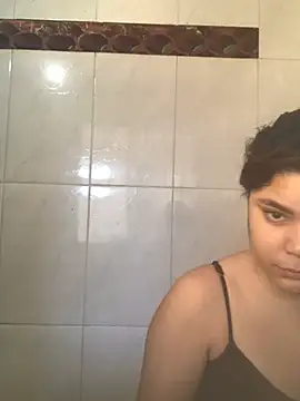 Snapshot of Cliaclara chatting on July 15, 3:17 pm Cliaclara online show from July 15, 3:17 pm