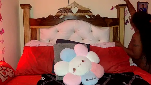 creamyamber online show from May 3, 10:05 pm