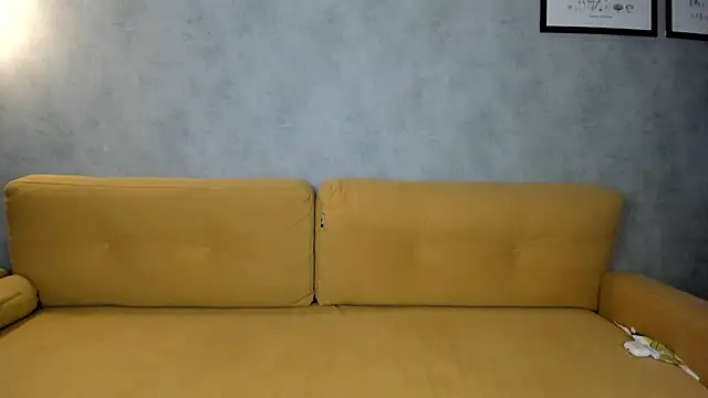 Snapshot of luxxiana chatting on June 3, 4:56 pm luxxiana online show from June 3, 4:56 pm
