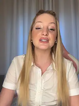 Snapshot of bethystoryof chatting on May 12, 5:10 pm bethystoryof online show from May 12, 5:10 pm
