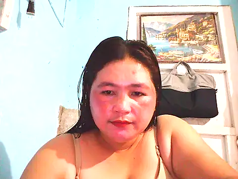 Snapshot of xsweetlover69x chatting on July 20, 6:28 am xsweetlover69x online show from July 20, 6:28 am