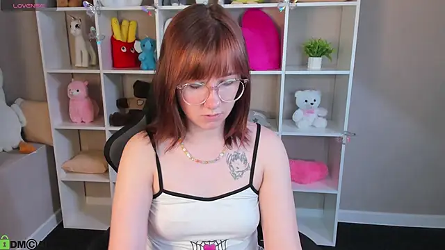 Sylvia Ruiz online show from May 31, 9:16 am