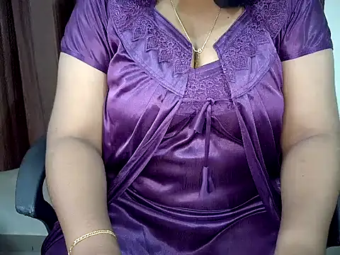 Snapshot of MALLU_WAVEZZZ chatting on May 18, 6:25 pm MALLU WAVEZZZ online show from May 18, 6:25 pm