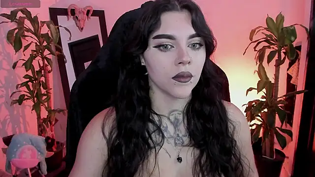 MissCharlottte 18 online show from May 15, 3:02 am