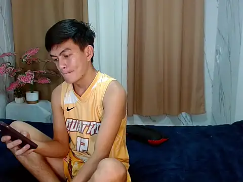 Snapshot of twink_dolores chatting on May 11, 4:48 pm twink dolores online show from May 11, 4:48 pm