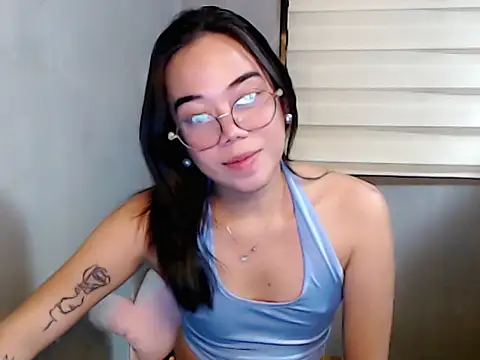 Snapshot of Urbabydollxxx chatting on May 20, 10:16 pm Urbabydollxxx online show from May 20, 10:16 pm