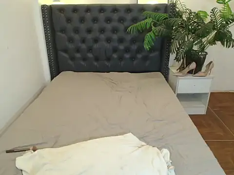 Snapshot of Urbabydollxxx chatting on May 25, 7:31 pm Urbabydollxxx online show from May 25, 7:31 pm