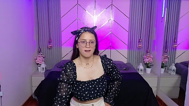 Sofysoul online show from June 16, 9:06 pm