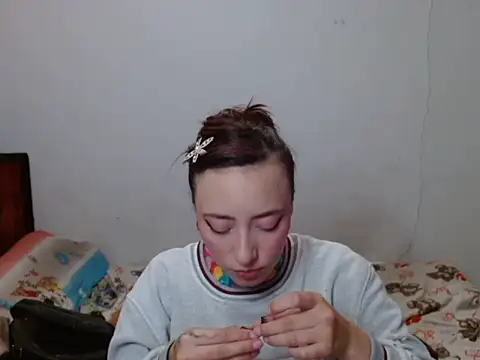 iris ares  online show from May 15, 5:03 am