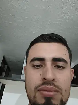 Snapshot of Alejo10051 chatting on May 25, 12:49 am Alejo10051 online show from May 25, 12:49 am