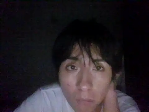 Snapshot of Andygatito chatting on May 12, 5:37 am Andygatito online show from May 12, 5:37 am