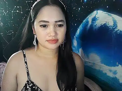 Snapshot of Cute4cumm chatting on July 23, 6:11 am Cute4cumm online show from July 23, 6:11 am